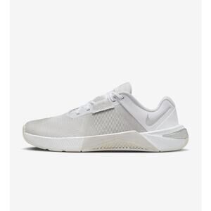 Nike Metcon 10 Women's Workout Cross-Train Sneakers Size 10 White
& Platinum NEW
